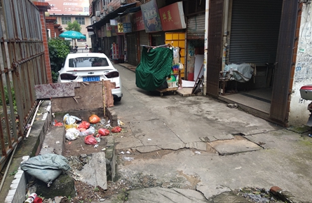 小街小巷成了“文明死角”？ 